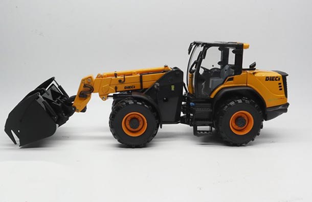 Diecast Dieci Wheeled Loader Truck Model 1:32 Scale Yellow ROS