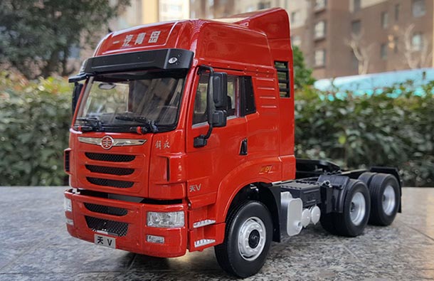 Diecast FAW JieFang Tractor Unit Model 1:24 Scale Red / Blue