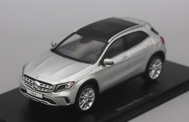 Diecast 2017 Mercedes Benz GLA 250 Model 1:43 Silver By Spark