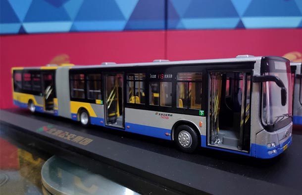 Diecast Jinghua BK6182 Articulated Bus Model NO.52 Silver-Blue