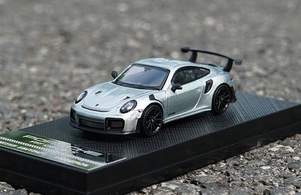 Diecast Porsche 911 GT2 RS Car Model 1:64 Scale Silver / Green