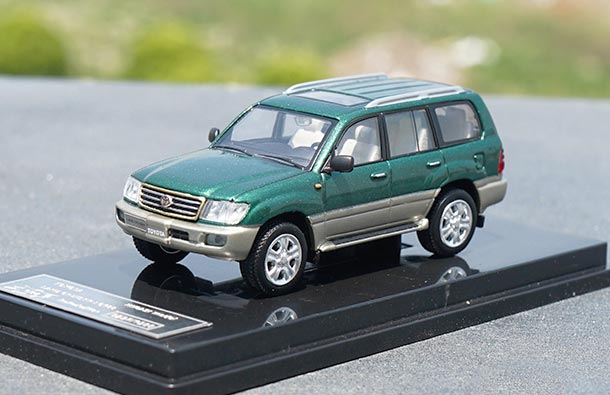 Diecast Toyota Land Cruiser LC100 Model 1:64 Scale