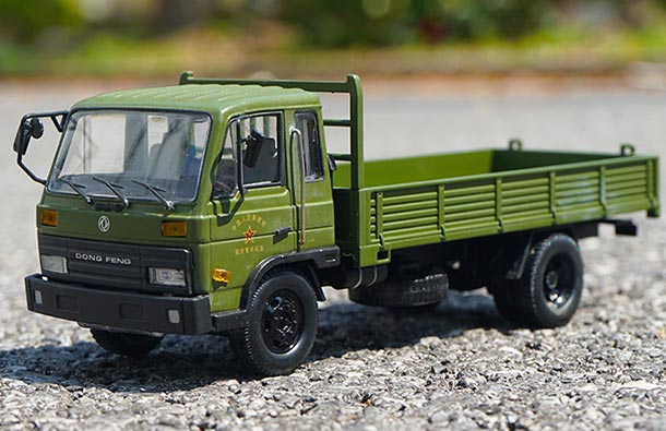 Diecast DongFeng EQ153 Truck Model Army Green 1:50 Scale