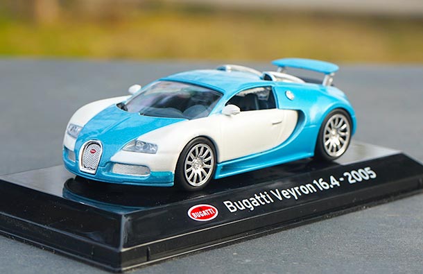 Diecast 2005 Bugatti Veyron Model 1:43 Scale Blue-White