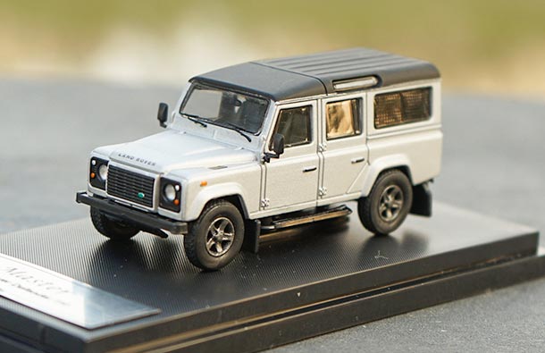 Diecast Land Rover Defender 110 Model 1:64 Silver By Master