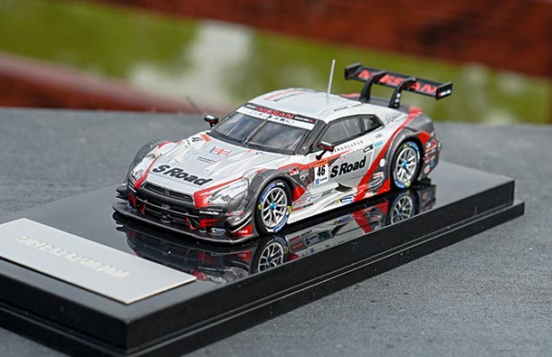 Diecast 2014 Nissan GT-R GT500 Model 1:64 Scale NO.46 Silver