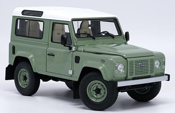 Diecast Land Rover Defender 90 Model 1:18 Scale By Almost Real