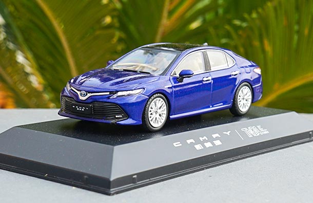 Diecast 2018 Toyota Camry Hybrid Model 1:43 Scale Blue