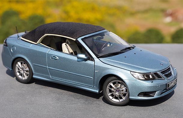 Diecast Saab 93 Convertible Car Model 1:18 Scale Blue / White