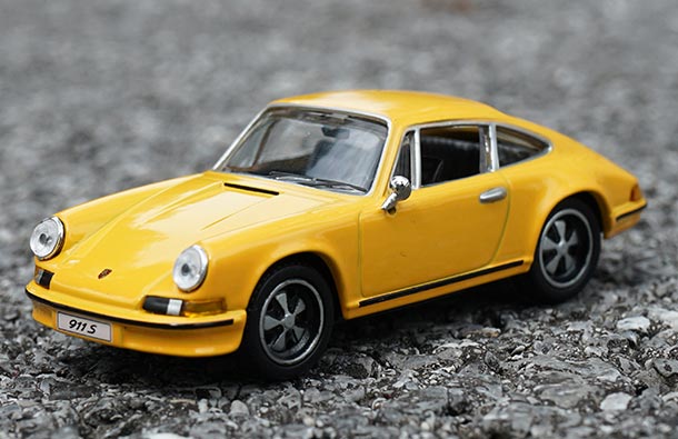 Diecast 1971 Porsche 911 S Coupe Model 1:43 Scale Yellow