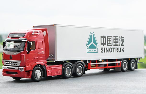 Diecast Sinotruk Howo A7 Semi Truck Model 1:36 Scale Red /Black