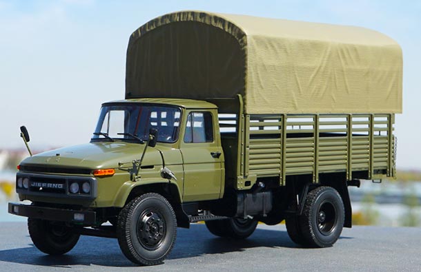 Diecast FAW JieFang CA141 Truck Model 1:24 Scale Army Green