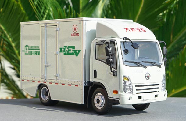 Diecast Dayun E3 Box Truck Model 1:24 Scale White