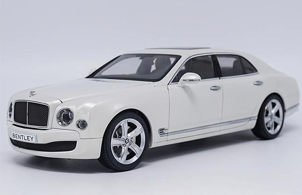 Diecast Bentley Mulsanne Model 1:18 White / Gray By Kyosho
