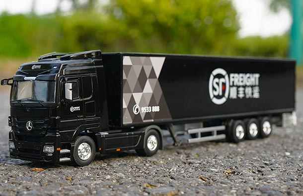 Diecast Mercedes Benz Actros Semi Truck Model 1:50 SF Black