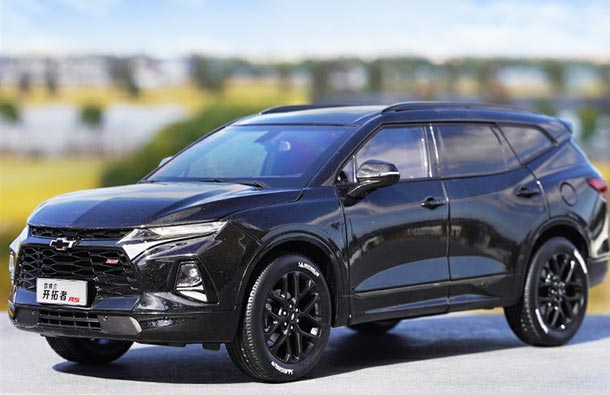 Diecast 2020 Chevrolet Blazer RS SUV Model 1:18 Scale Black