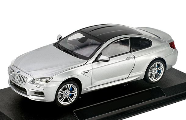 Diecast BMW M6 Coupe Model 1:24 Scale Blue / White / Silver