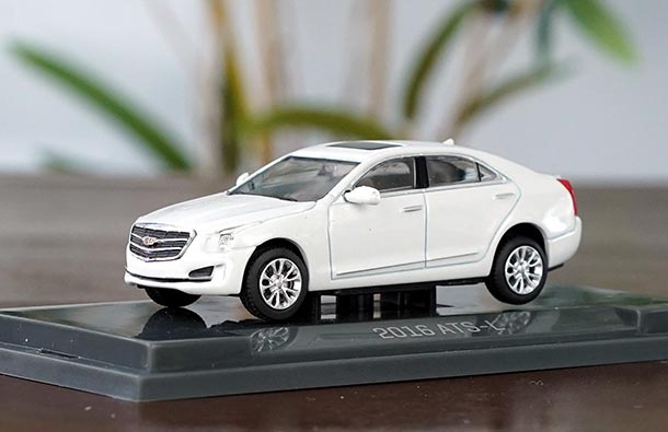 Diecast 2016 Cadillac ATS-L Model 1:64 Scale White