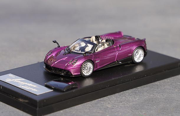 Diecast Pagani Huayra Roadster Model 1:64 Scale White / Purple