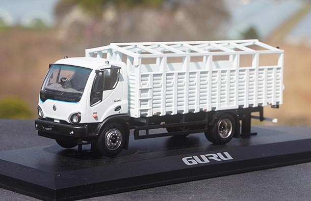 Diecast Ashok Leyland GURU Truck Model 1:43 Scale White