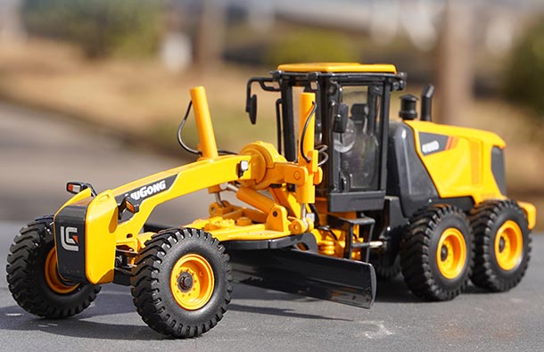 Diecast LiuGong 4180D Grader Model 1:50 Scale Yellow