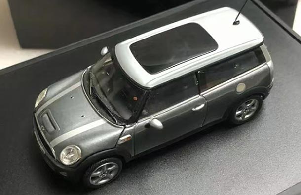 Diecast Mini Cooper S Clubman F54 Model 1:43 Scale Gray