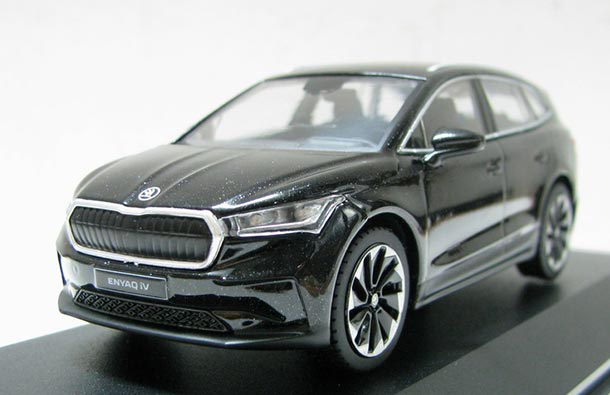 Diecast 2021 Skoda Enyaq IV Model 1:43 Scale White / Black