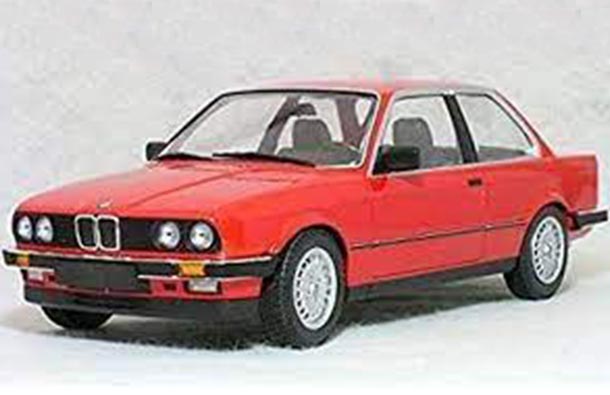 Diecast 1982 BMW 3 series 323i E30 Model 1:18 Scale Red