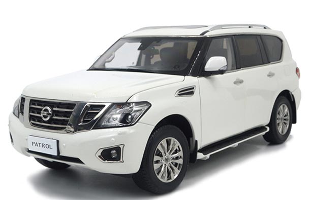 Diecast 2018 Nissan Patrol SUV Y62 Model 1:18 Scale White