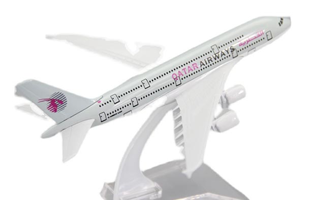 Diecast Airbus A380 Airliner Model 1:500 White Qatar Airways