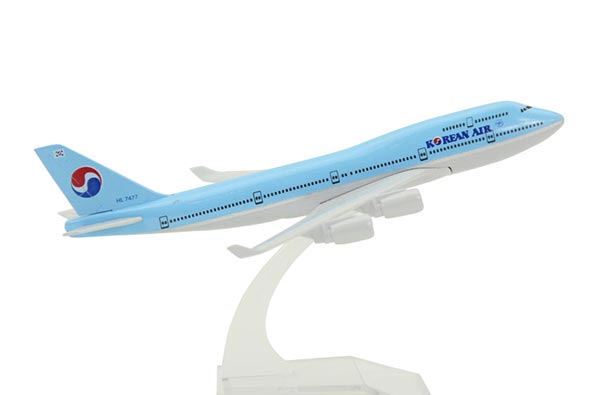Diecast Boeing B747 Airliner Model White-Blue Korean Air