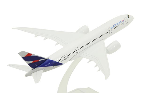 Diecast Boeing B787 Airliner Model White Latam Airlines