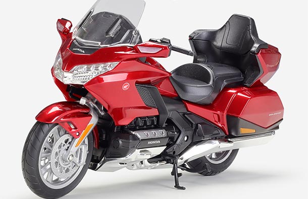Diecast 2020 Honda Gold Wing Motorcycle Model 1:12 By Welly