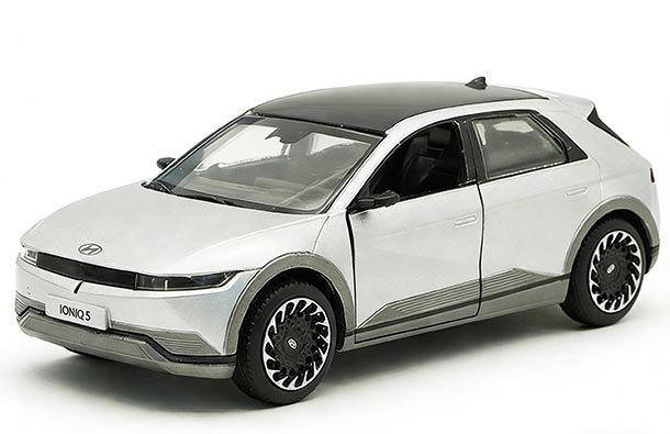 Diecast 2021 Hyundai Ioniq 5 Model 1:38 White / Gray / Silver