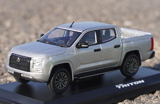 Diecast 2023 Mitsubishi Triton Pickup Truck Model 1:43 Silver