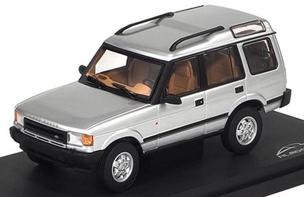 Diecast 1994 Land Rover Discovery I Model 1:43 White / Silver
